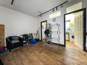 SALON- click for photo gallery